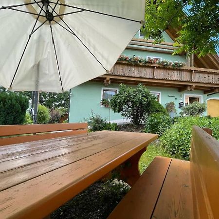 Ferienwohnungen Am Kirchberg Neualbenreuth Dış mekan fotoğraf